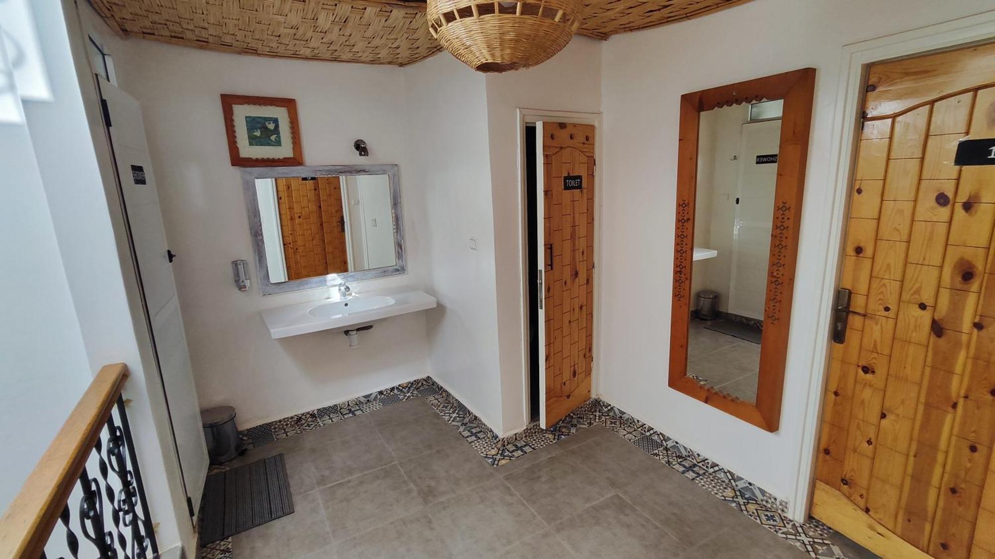 Bigblue Surf Hostel & Coworking Space - Taghazout (Adults Only) Azazoul Kültér fotó