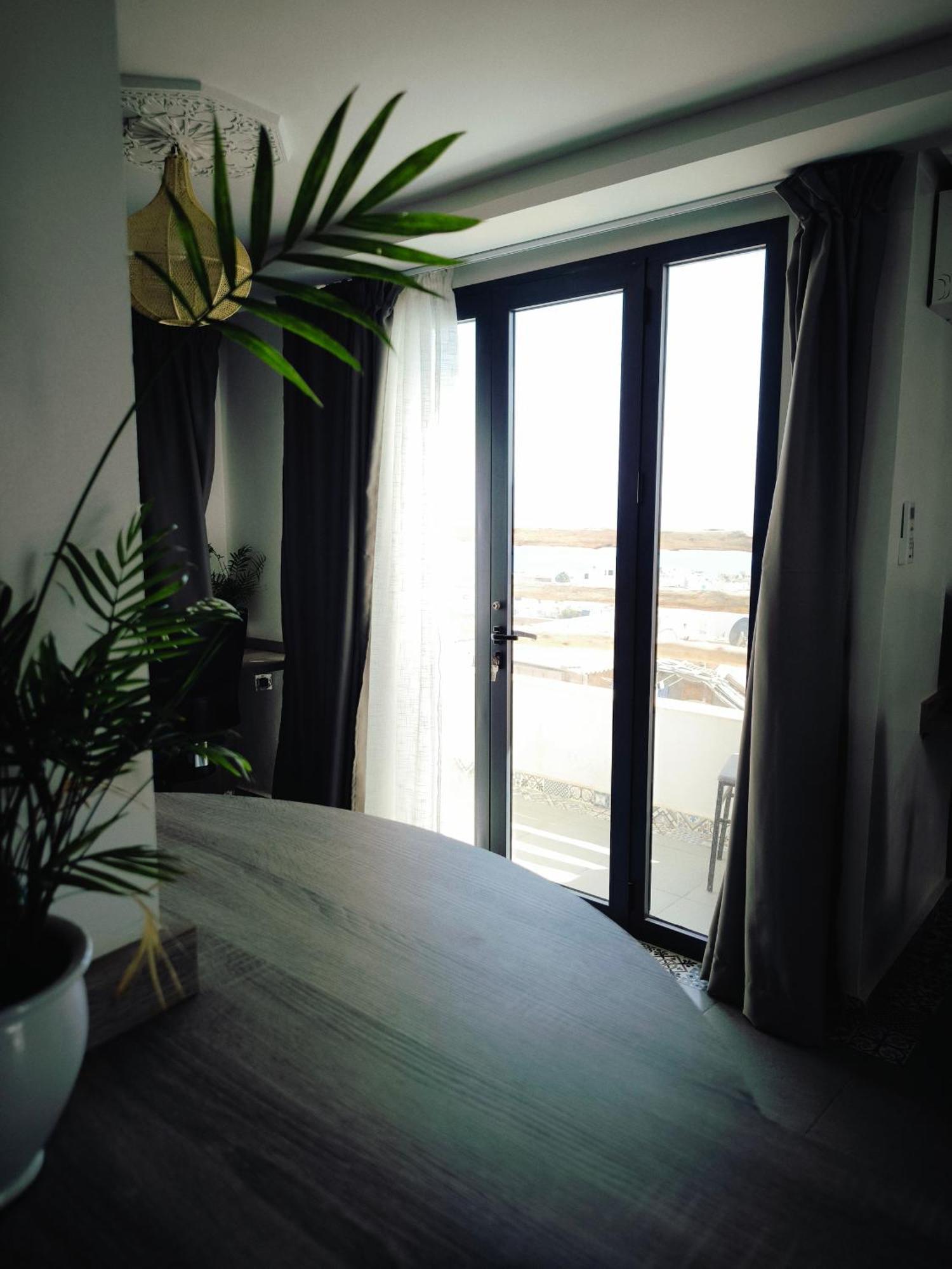 Bigblue Surf Hostel & Coworking Space - Taghazout (Adults Only) Azazoul Kültér fotó